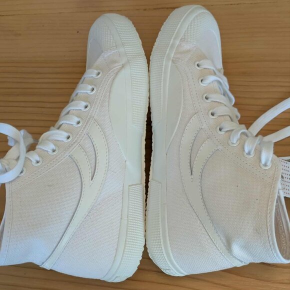 Superga High Tops Shoes White Womens 9 | Mens 7.5 Swallow Tail New in Box w Tags - Picture 3 of 12